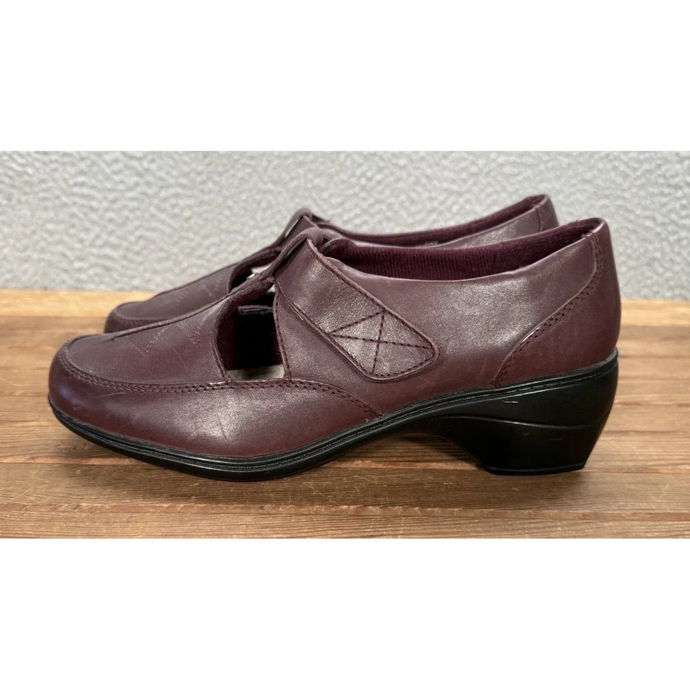Thom McAn Shoes Womens 9W Cranberry Hilliard Leather Mary Jane Loafers Preppy